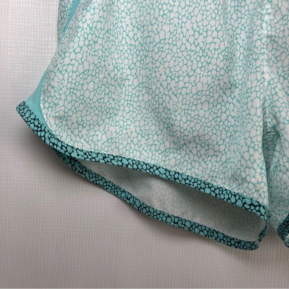 NIKE Womens Sz M Teal Print Dri-FIT Elastic Waist Pull-On Tempo Running Short - Picture 3 of 9